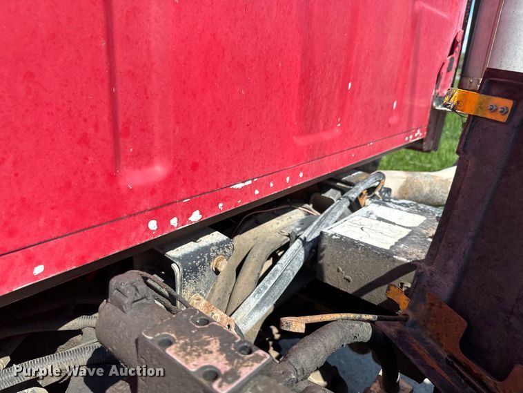 image for item DN3244 1999 Sterling L9511 ready mix truck