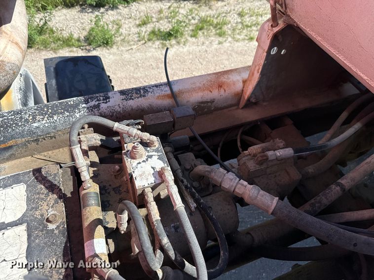 image for item DN3244 1999 Sterling L9511 ready mix truck