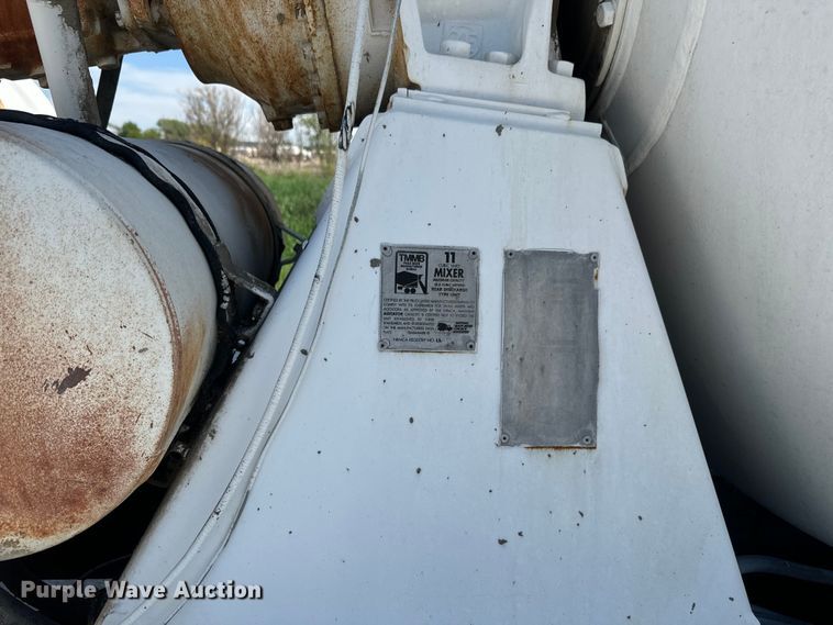 image for item DN3244 1999 Sterling L9511 ready mix truck