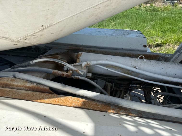 image for item DN3244 1999 Sterling L9511 ready mix truck