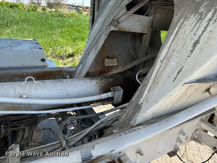 image for item DN3244 1999 Sterling L9511 ready mix truck