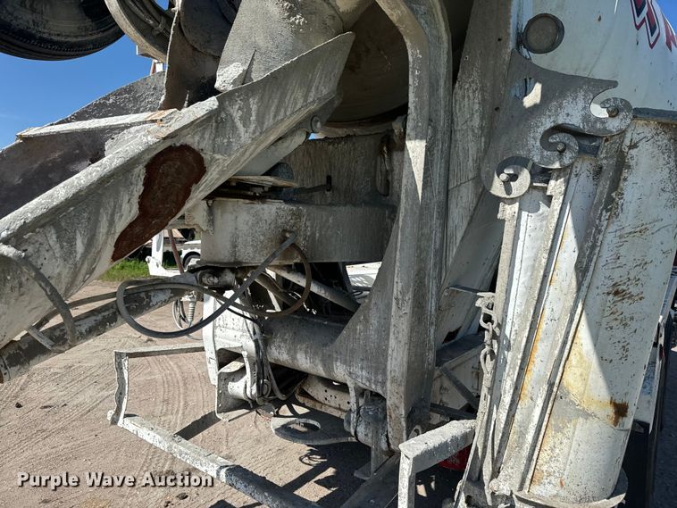 image for item DN3244 1999 Sterling L9511 ready mix truck