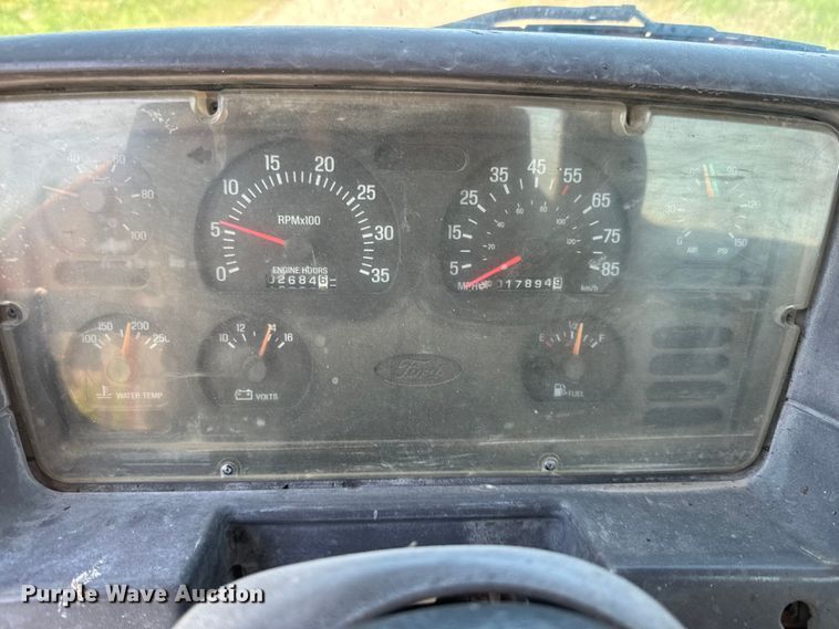 image for item DN3244 1999 Sterling L9511 ready mix truck