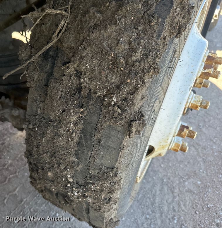 image for item DN3244 1999 Sterling L9511 ready mix truck