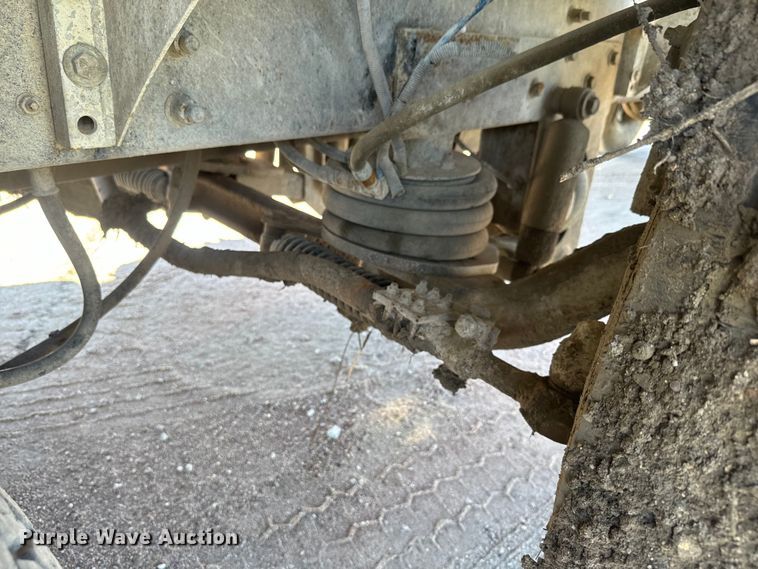 image for item DN3244 1999 Sterling L9511 ready mix truck