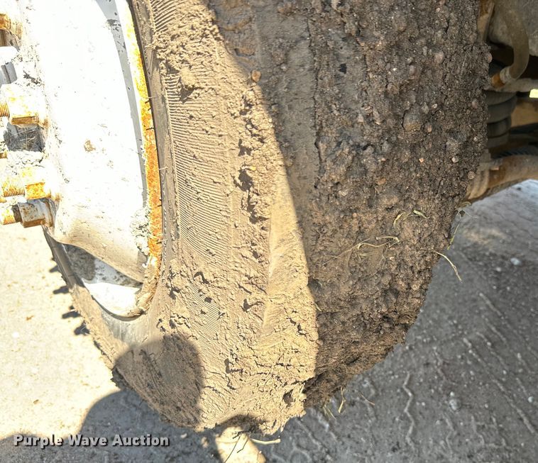 image for item DN3244 1999 Sterling L9511 ready mix truck