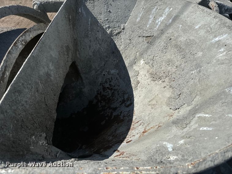 image for item DN3245 1995 Mack RD690S ready mix truck