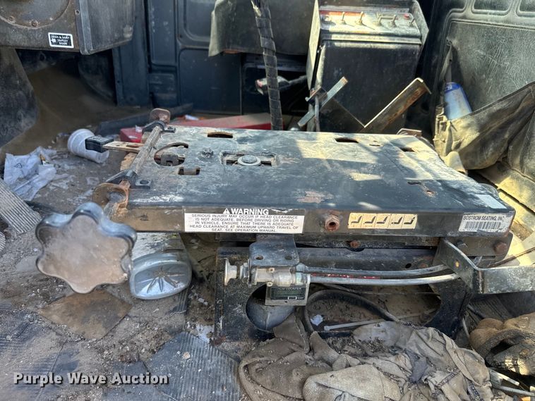 image for item DN3245 1995 Mack RD690S ready mix truck