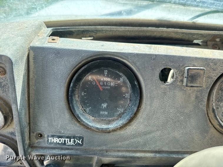 image for item DN3245 1995 Mack RD690S ready mix truck