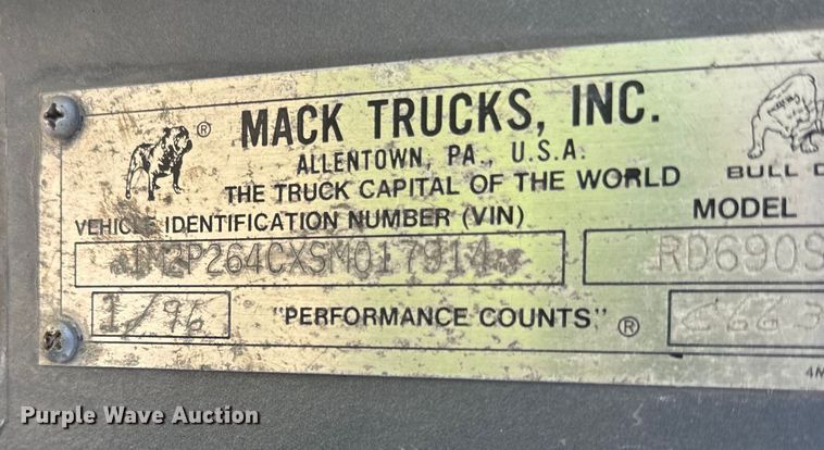 image for item DN3245 1995 Mack RD690S ready mix truck