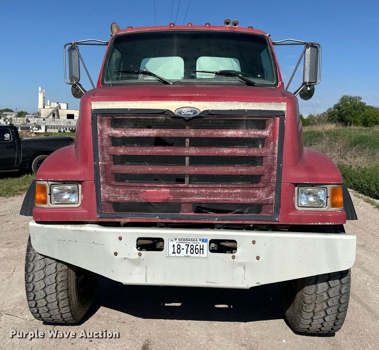 image for item DN3246 1998 Ford ready mix truck