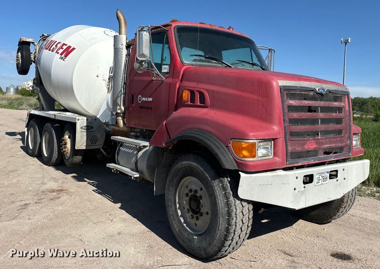 image for item DN3246 1998 Ford ready mix truck