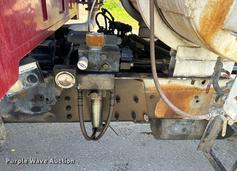 image for item DN3246 1998 Ford ready mix truck
