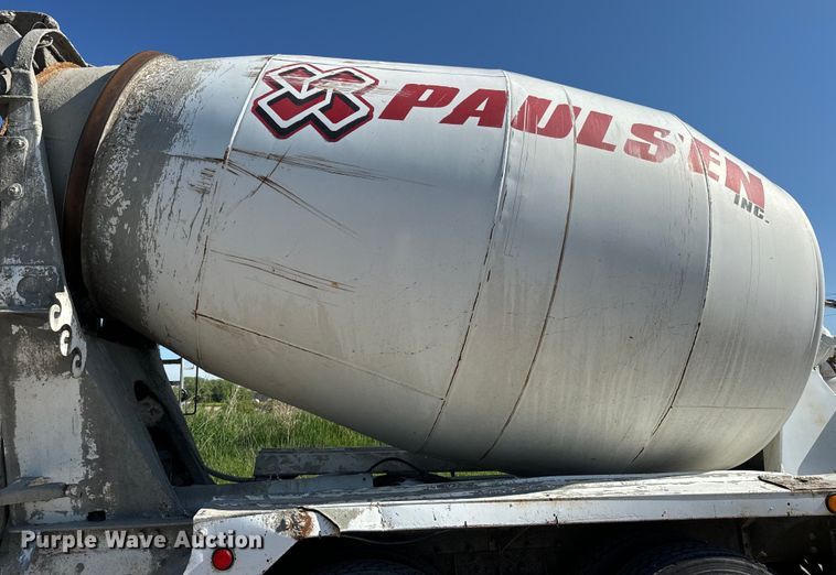 image for item DN3246 1998 Ford ready mix truck