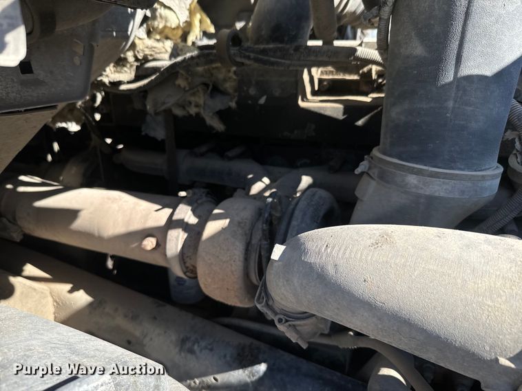 image for item DN3246 1998 Ford ready mix truck