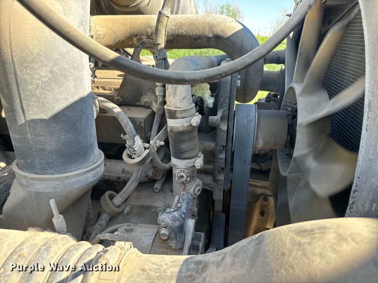 image for item DN3246 1998 Ford ready mix truck