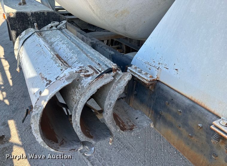 image for item DN3247 1989 Ford LT9000 ready mix truck