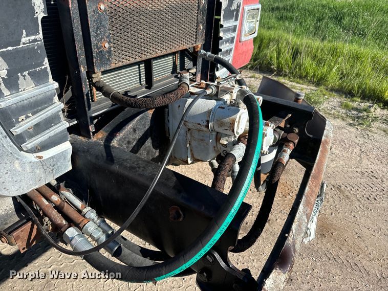 image for item DN3247 1989 Ford LT9000 ready mix truck