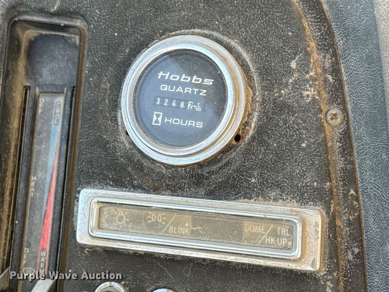 image for item DN3247 1989 Ford LT9000 ready mix truck