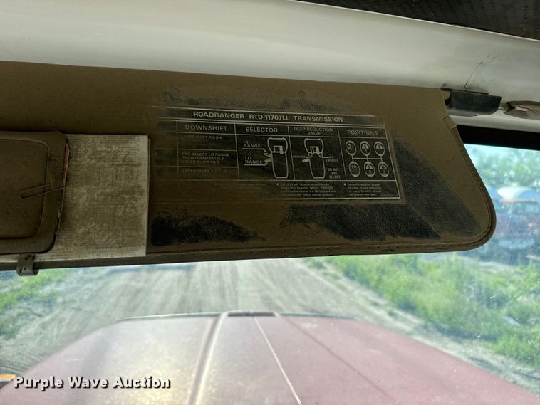 image for item DN3247 1989 Ford LT9000 ready mix truck