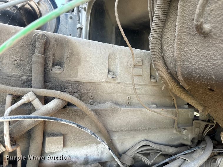 image for item DN3247 1989 Ford LT9000 ready mix truck