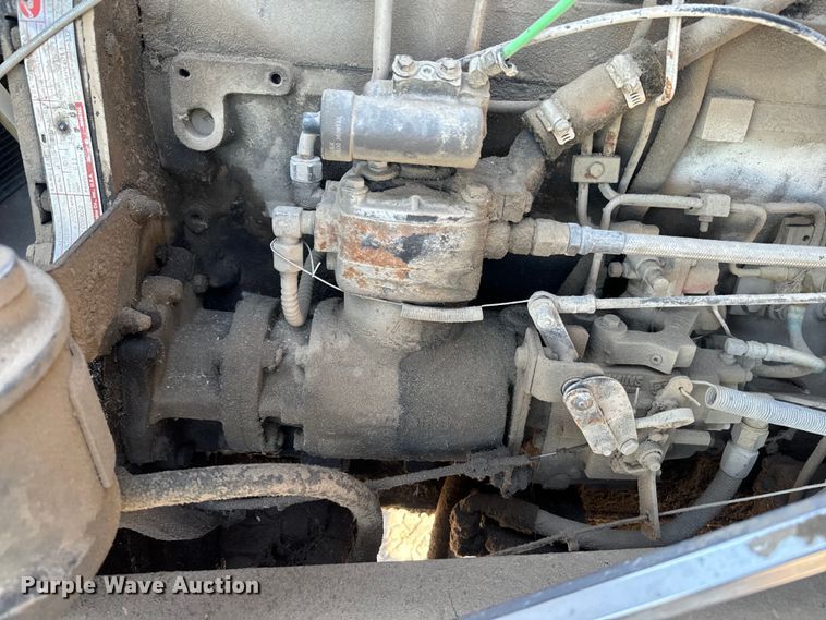 image for item DN3247 1989 Ford LT9000 ready mix truck