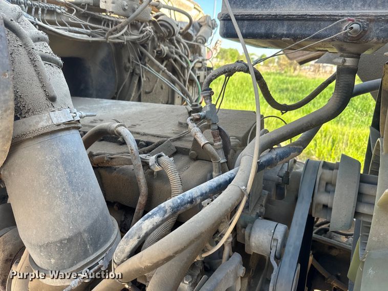 image for item DN3247 1989 Ford LT9000 ready mix truck