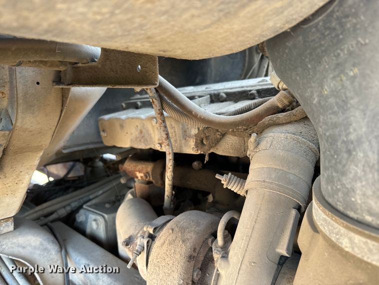 image for item DN3247 1989 Ford LT9000 ready mix truck