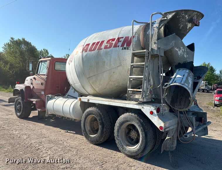 image for item DN3248 1995 Ford LT8000 ready mix truck