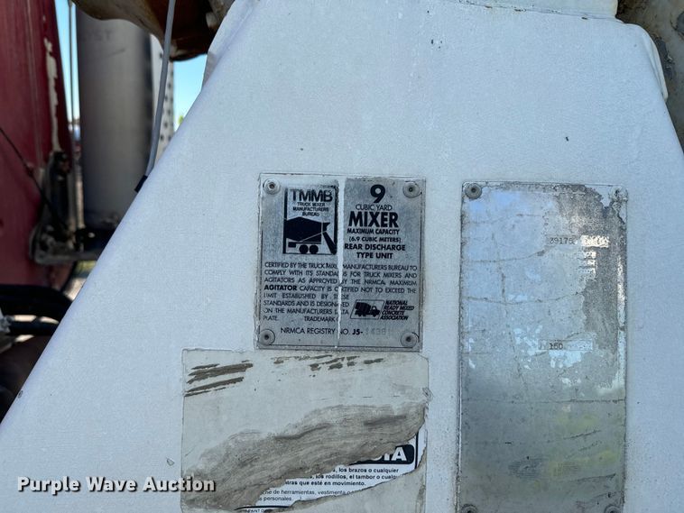 image for item DN3248 1995 Ford LT8000 ready mix truck