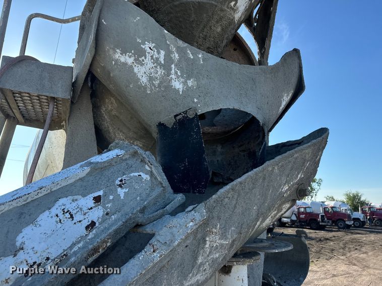 image for item DN3248 1995 Ford LT8000 ready mix truck