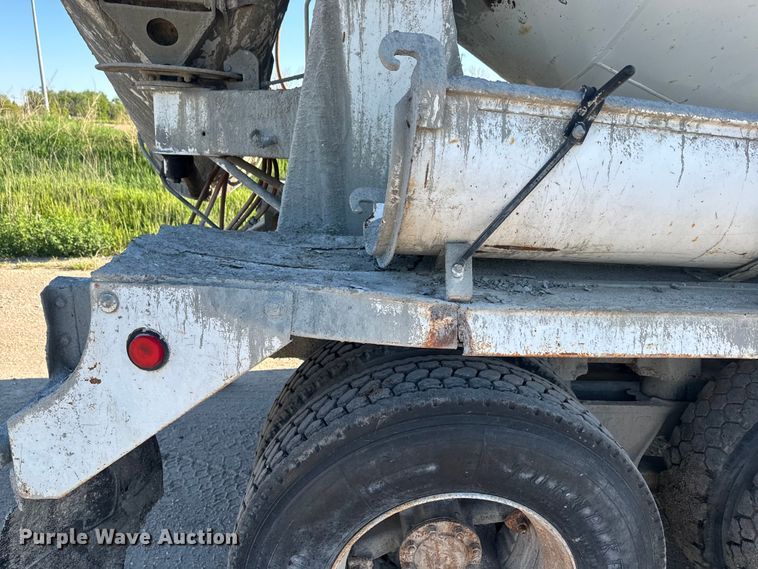 image for item DN3248 1995 Ford LT8000 ready mix truck