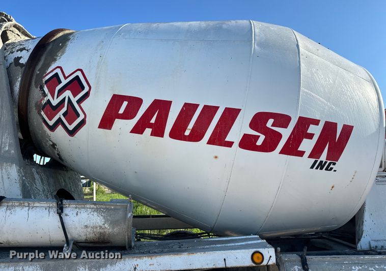 image for item DN3248 1995 Ford LT8000 ready mix truck