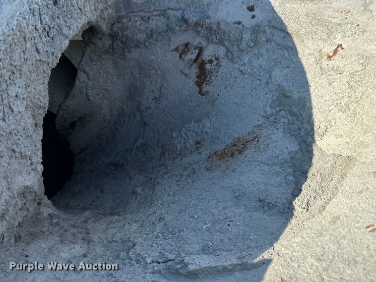 image for item DN3248 1995 Ford LT8000 ready mix truck