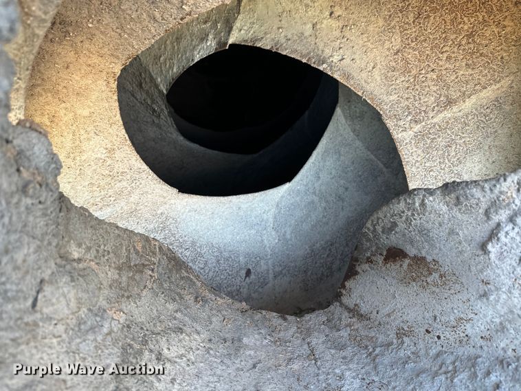 image for item DN3248 1995 Ford LT8000 ready mix truck