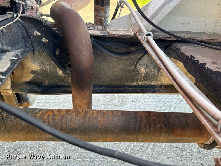 image for item DN3248 1995 Ford LT8000 ready mix truck