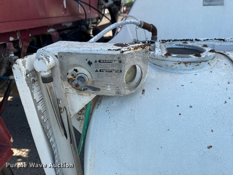 image for item DN3248 1995 Ford LT8000 ready mix truck