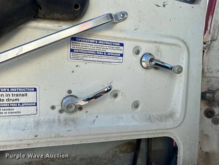 image for item DN3248 1995 Ford LT8000 ready mix truck