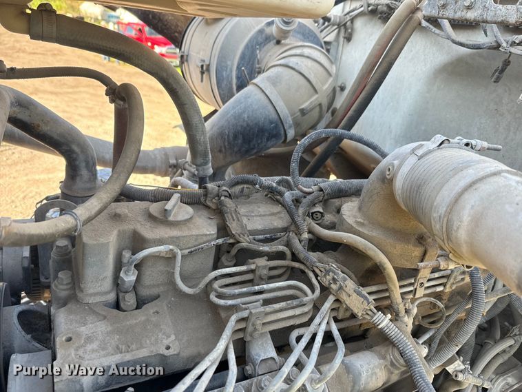 image for item DN3248 1995 Ford LT8000 ready mix truck