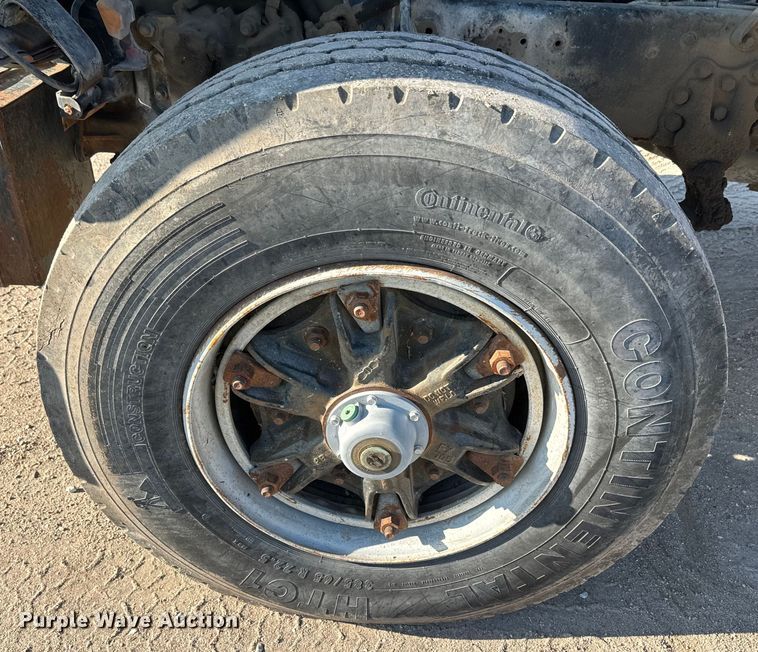 image for item DN3248 1995 Ford LT8000 ready mix truck