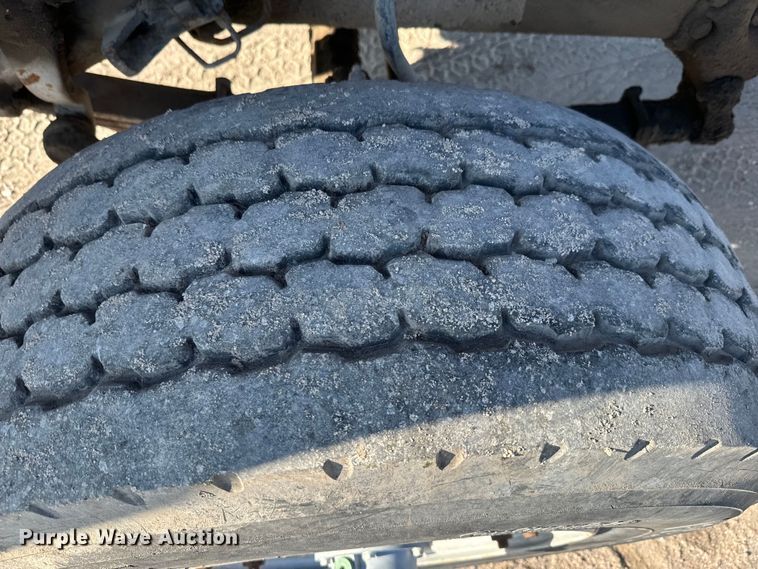 image for item DN3248 1995 Ford LT8000 ready mix truck