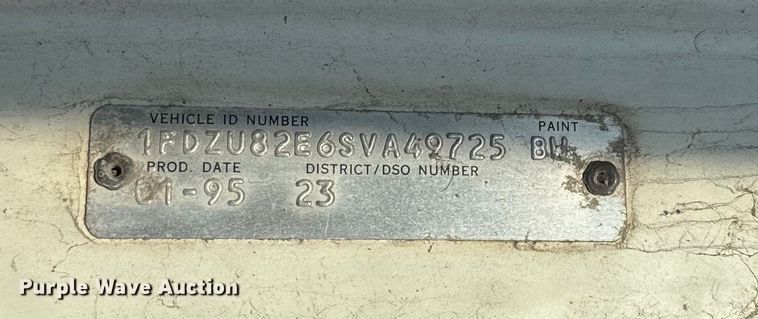 image for item DN3248 1995 Ford LT8000 ready mix truck