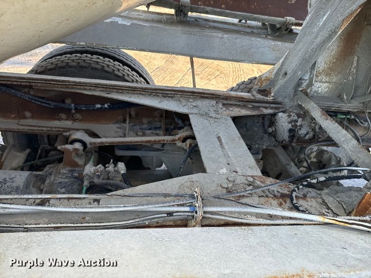 image for item DN3249 1989 Ford LT8000 ready mix truck