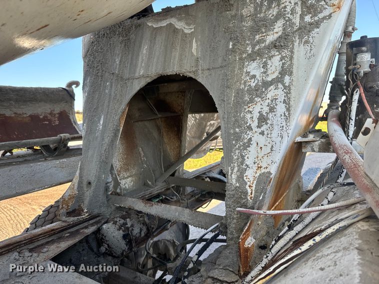 image for item DN3249 1989 Ford LT8000 ready mix truck