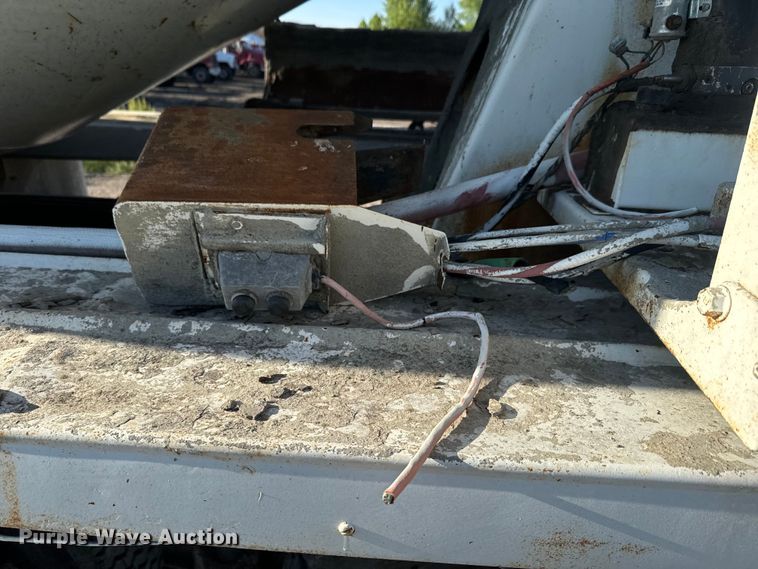 image for item DN3249 1989 Ford LT8000 ready mix truck