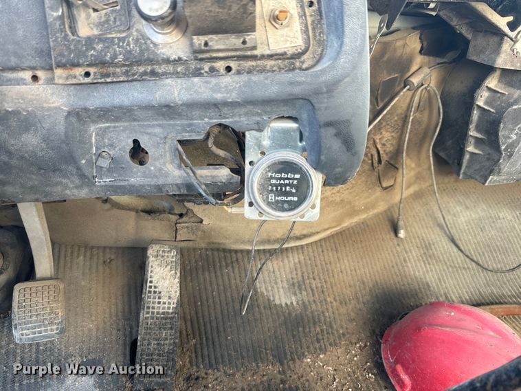 image for item DN3249 1989 Ford LT8000 ready mix truck