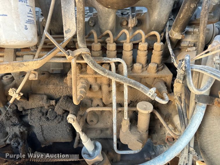 image for item DN3249 1989 Ford LT8000 ready mix truck