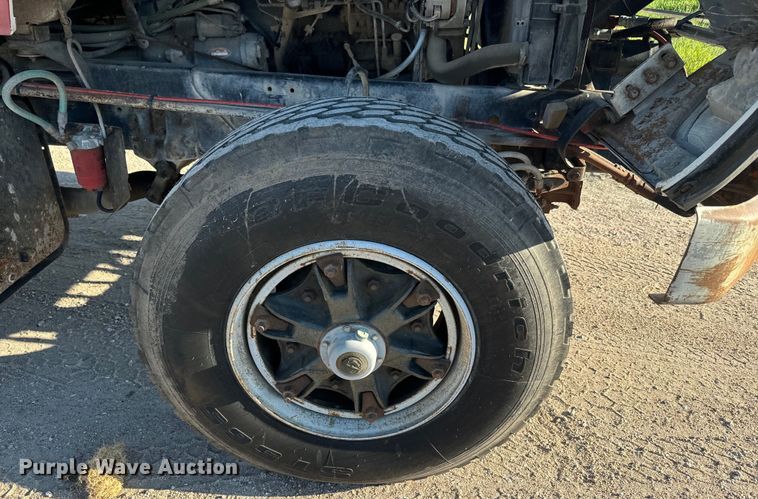 image for item DN3249 1989 Ford LT8000 ready mix truck