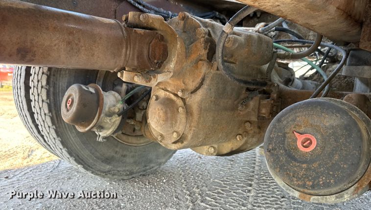 image for item DN3249 1989 Ford LT8000 ready mix truck