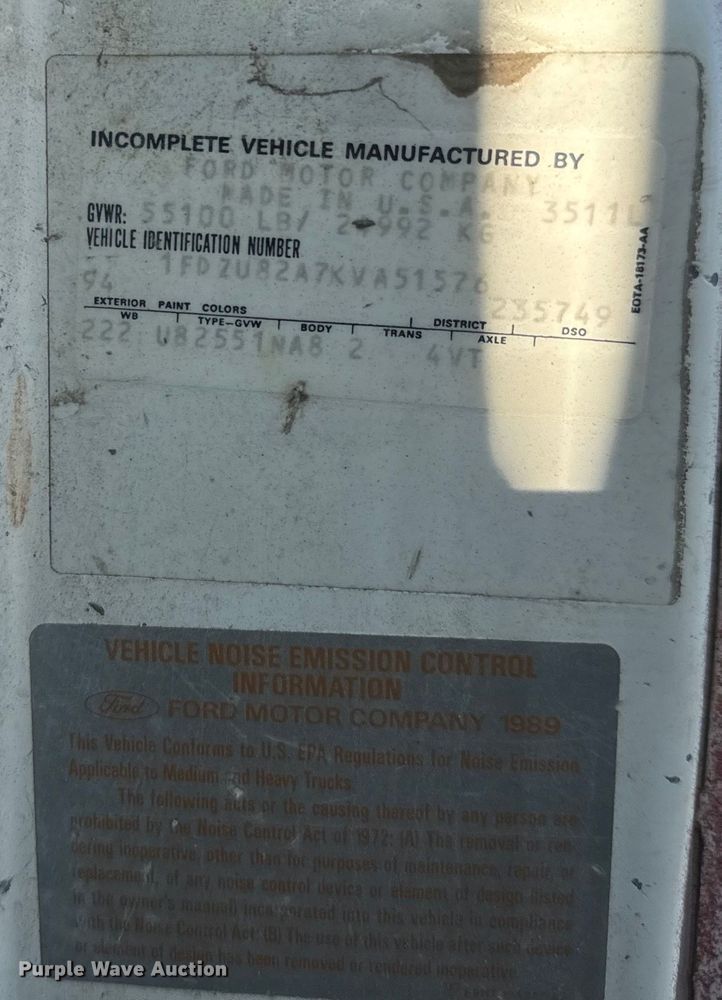 image for item DN3249 1989 Ford LT8000 ready mix truck